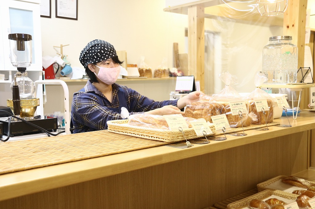 お客様インタビュー｜稲沢市 念願のパン屋さんオープン。大満足の、店舗兼自宅になりました！｜  名古屋、春日井、一宮でこだわりの新築注文住宅を建てるなら大邦建設